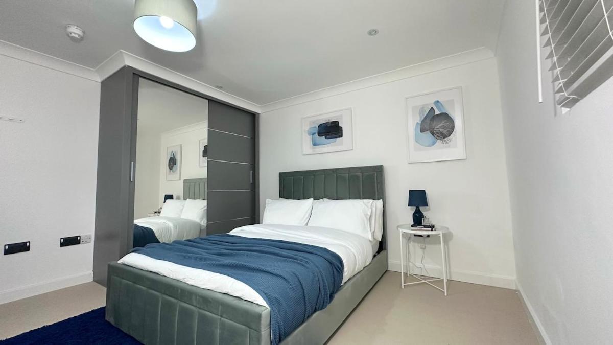 Cosy 2 Bedroom Modern * Londres
